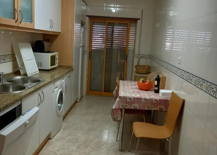 Appartement Vilamoura Seaside Serenity T3 Ap - Pool, Bbq, 3min Walk To